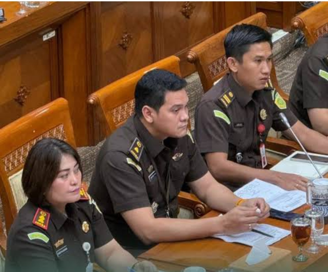 Diduga Tak Profesional Tangani Perkara, Kajari dan Kasipidsus Kejari Karo Diamankan