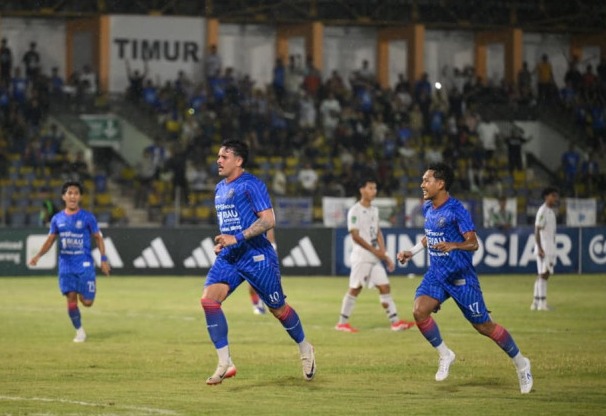 Sentuhan Magis Aji Santoso: PSPS Pekanbaru Taklukkan Sumsel United Lewat Gol Menit Akhir
