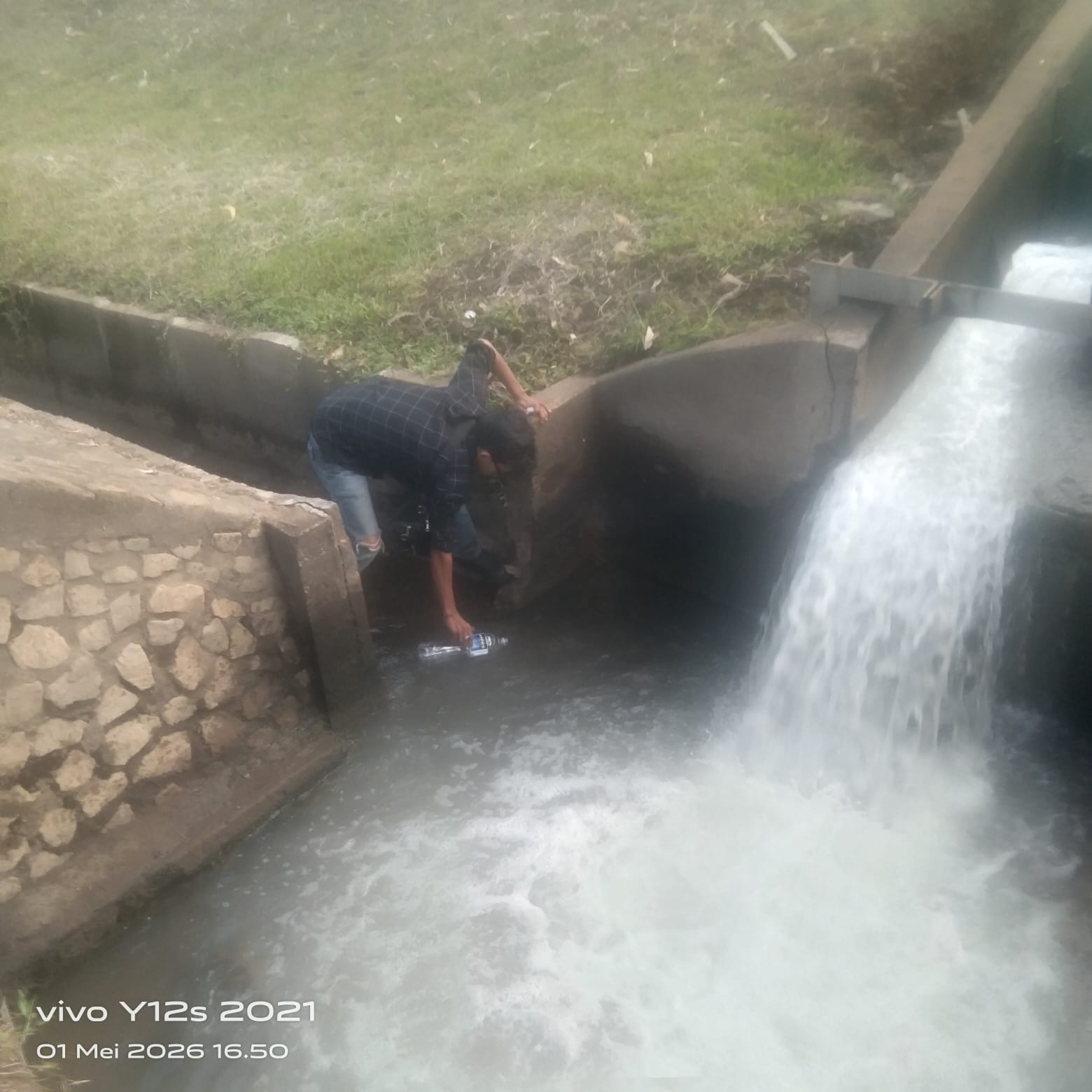 PT Ecogreen Diduga Buang Limbah Beracun Sembarangan Tempat, Aparat Hukum Diminta Bertindak